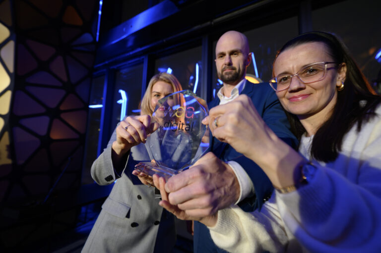 Vercly nagrodzone jako Best KYB Solution na WOAConf 2025!